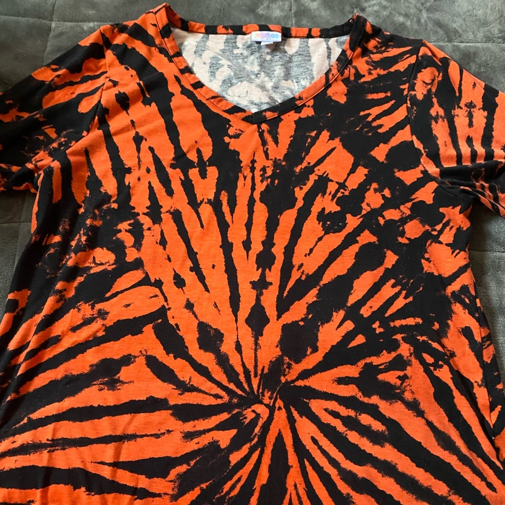 Lularoe Iris. L.